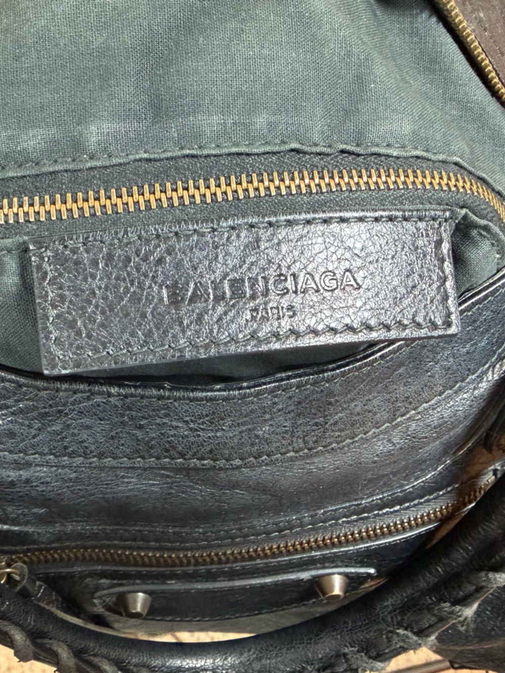 Balenciaga Classic Velo Black Leather Bag Aged Brass Moto Crossbody - Picture 4 of 16